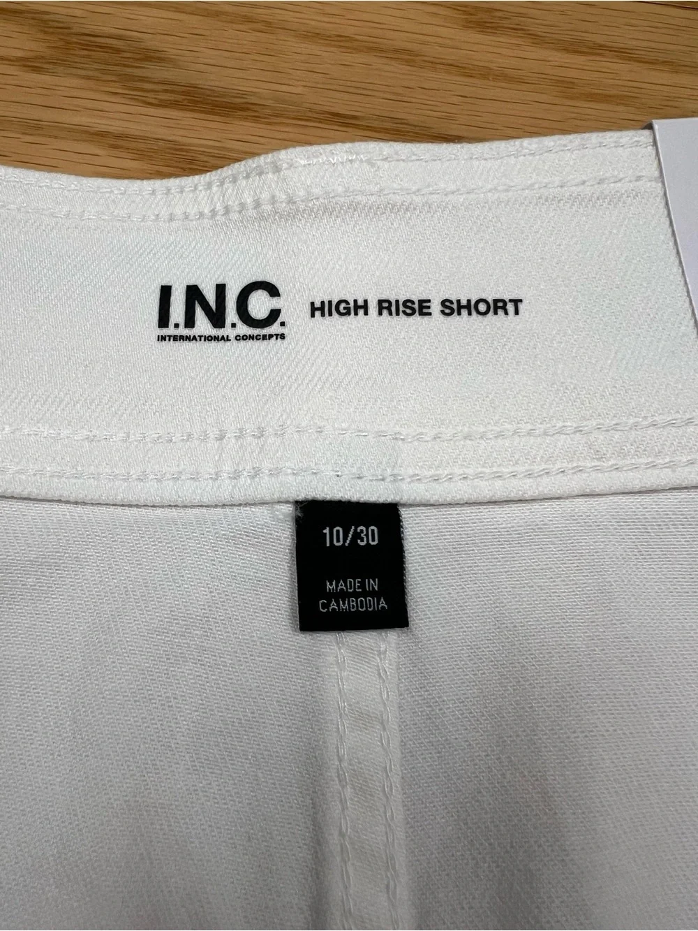 NWT INC International Concepts Bright White High-Rise Trouser Shorts